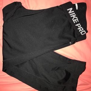 Nike Crop Leggings